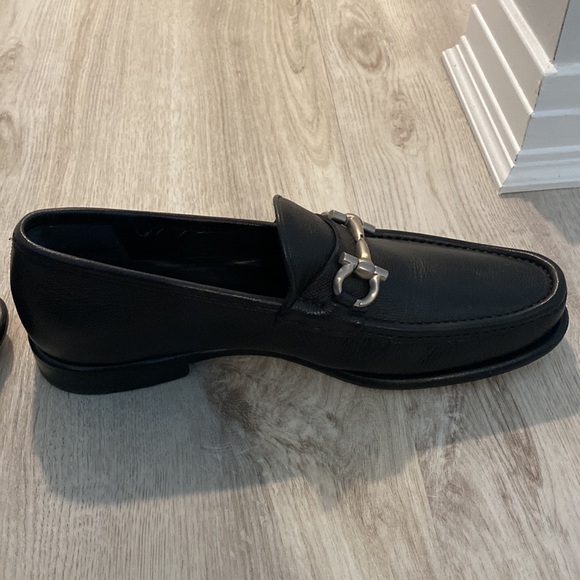 Ferragamo loafers size 9D - Picture 3 of 8
